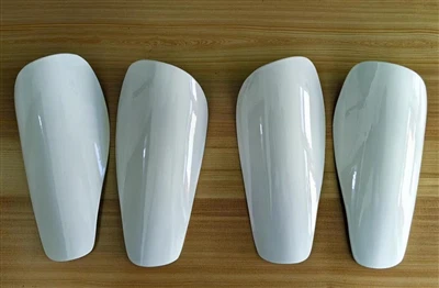 Προσαρμόσιμα λευκά γυαλιστερά ανθρακονήματα